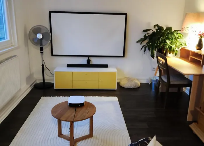 Gemuetliches Am Bahnhof *